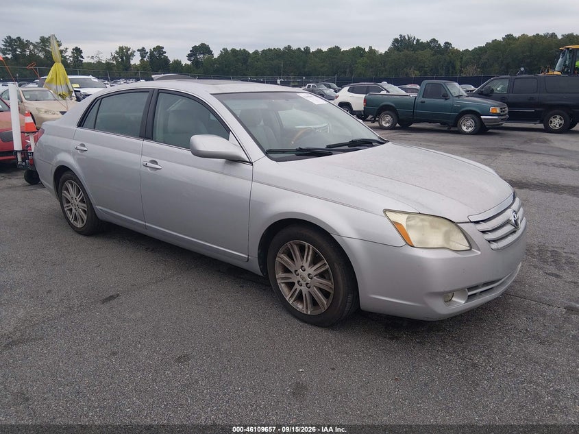 2006 TOYOTA AVALON auction photo 1