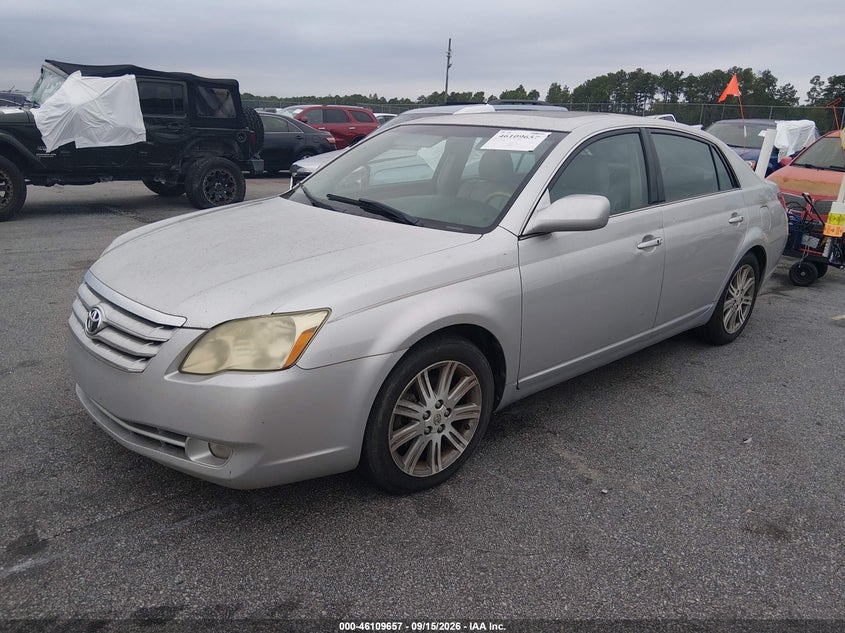 2006 TOYOTA AVALON auction photo 2
