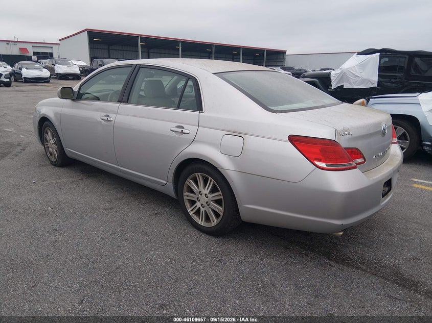 2006 TOYOTA AVALON auction photo 3