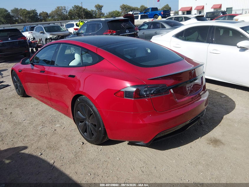 Vin: 5yjsa1e65mf454776, lot: 46609376, tesla model s plaid tri motor all-wheel drive 20213
