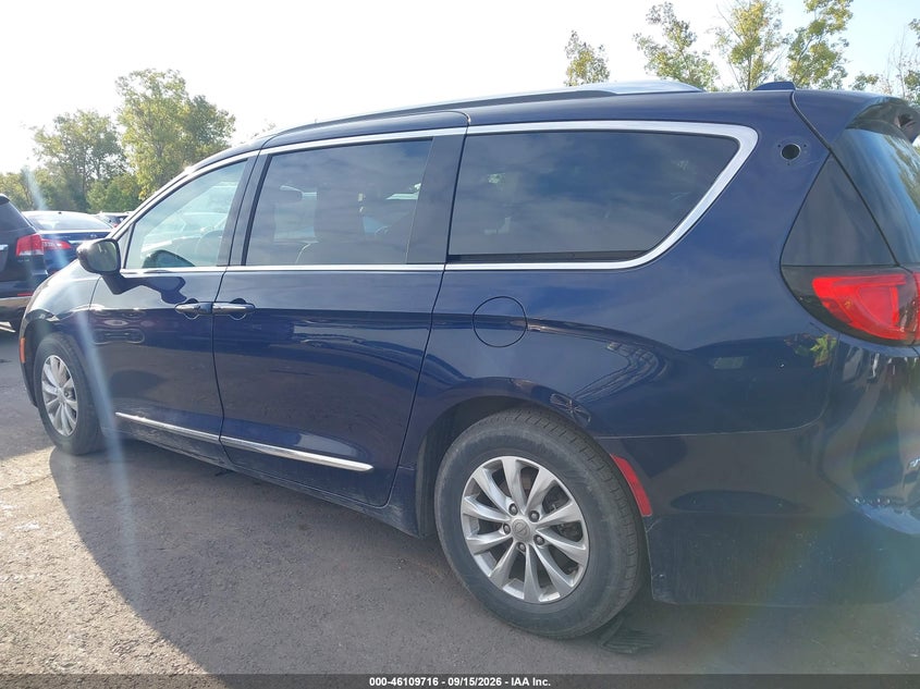 CHRYSLER PACIFICA 2019 VIN 2C4RC1BG9KR715334