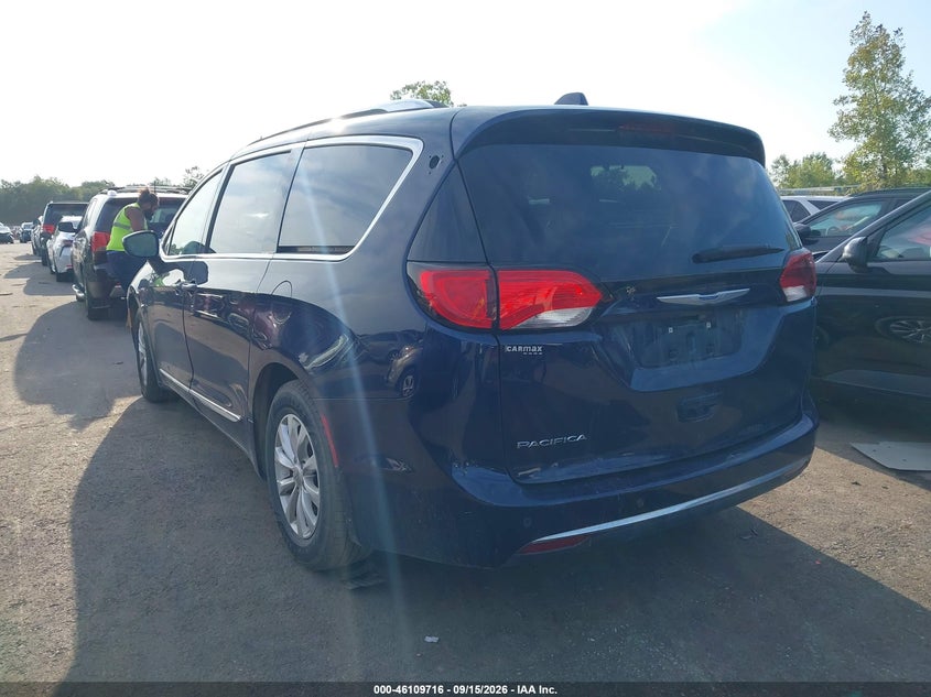 Vin: 2c4rc1bg9kr715334, lot: 46609431, chrysler pacifica touring l 20193