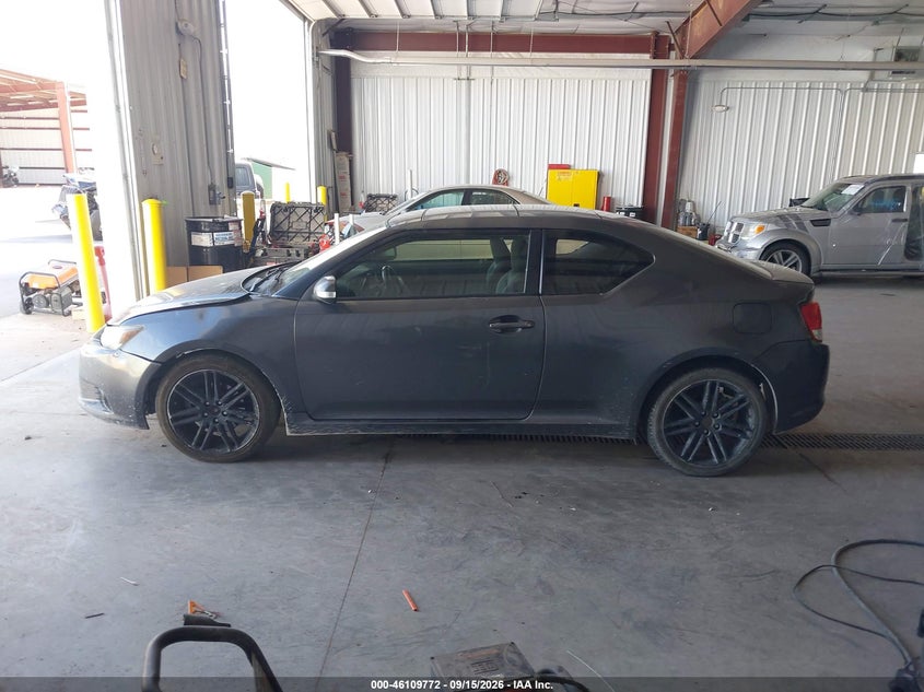 2013 SCION TC · Фото 15
