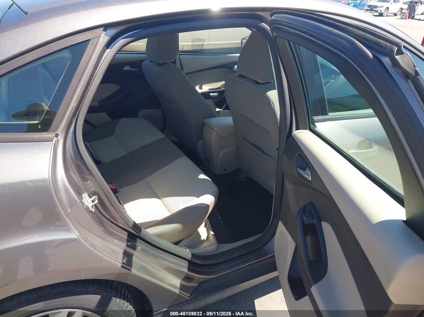 2014 FORD FOCUS auction photo 8