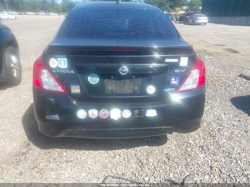 2016 NISSAN VERSA auction photo 6