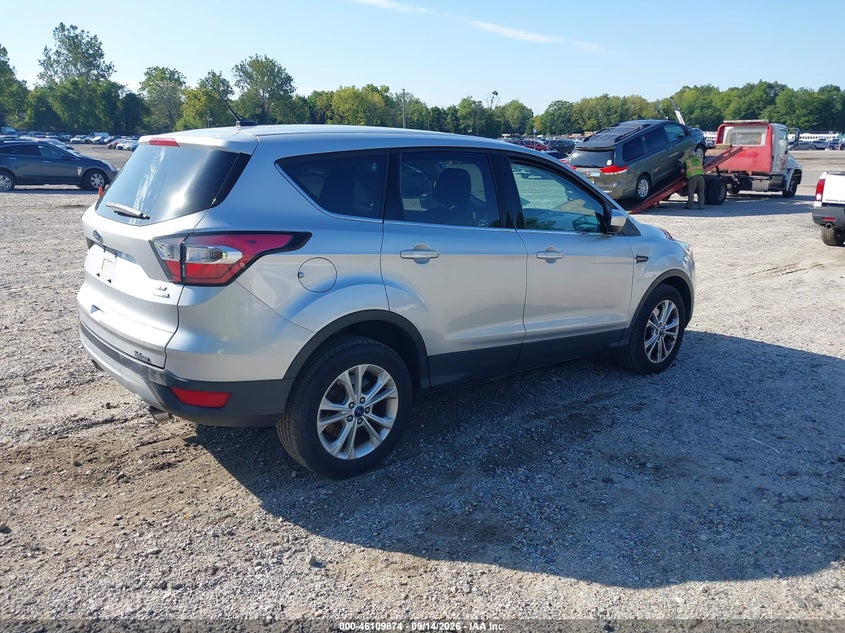 Vin: 1fmcu9gdxhuf00469, lot: 46609590, ford escape se 20174
