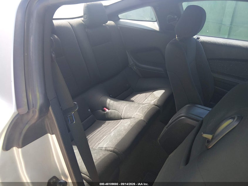 FORD MUSTANG 2014 VIN 1ZVBP8AM1E5223840