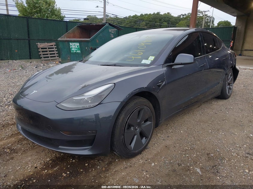 TESLA MODEL 3 - zdjęcie 2