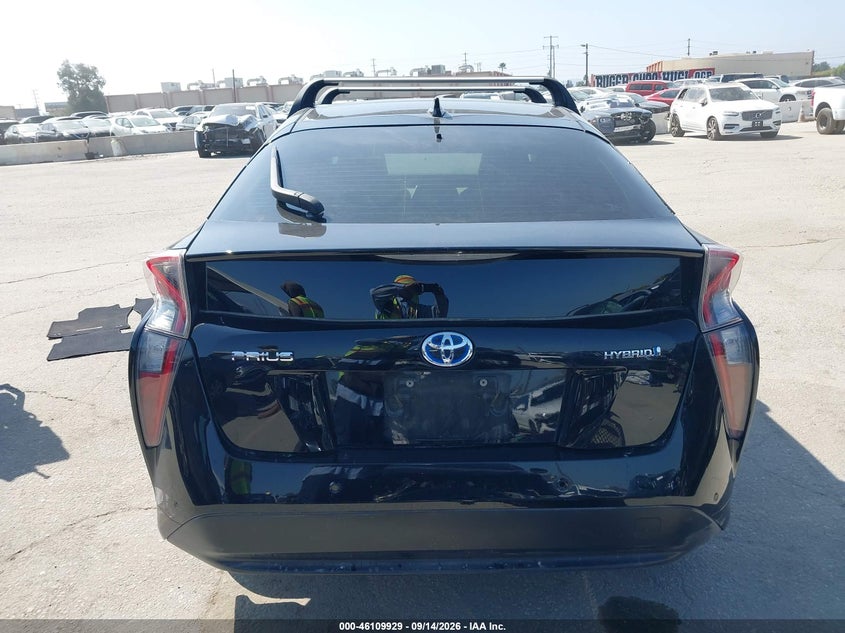 TOYOTA PRIUS - zdjęcie 15