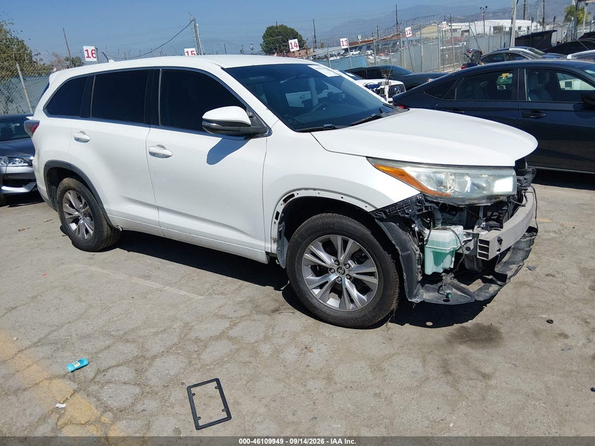 2016 Toyota Highlander LE Plus V6