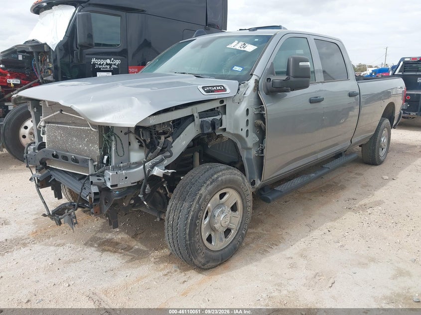 Vin: 3c6ur5hj5pg584104, lot: 46609767, ram 2500 tradesman  4x4 8' box 20232