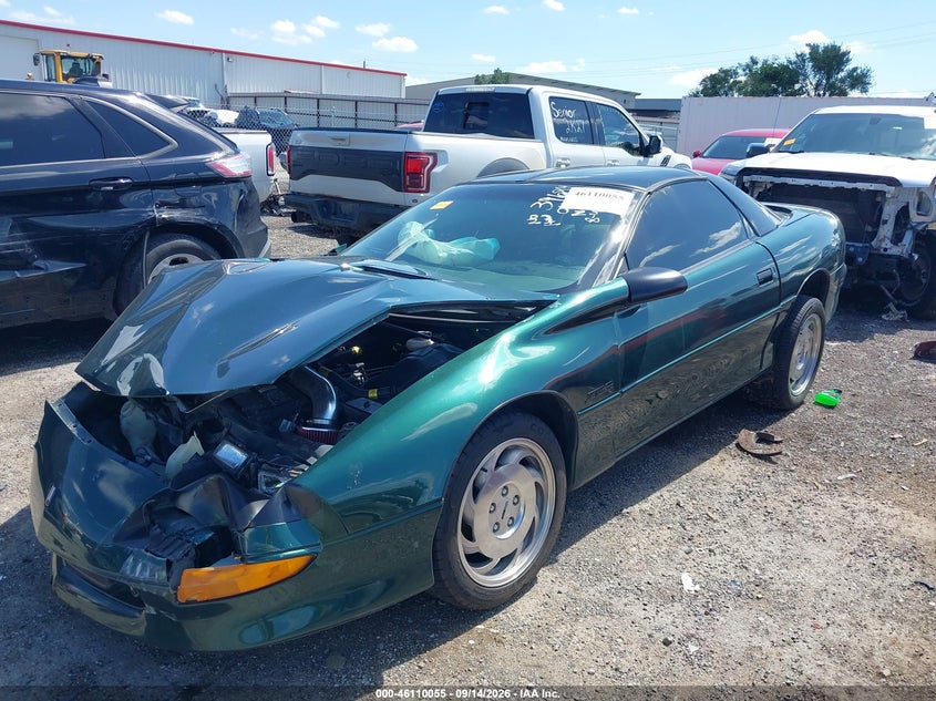 1994 Chevrolet Camaro, Левый бок, IAAI, VIN 2G1FP22P5R2159273 — фото 2
