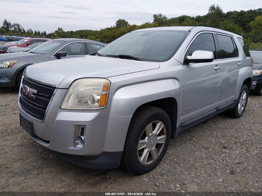 2013 GMC TERRAIN auction photo 2