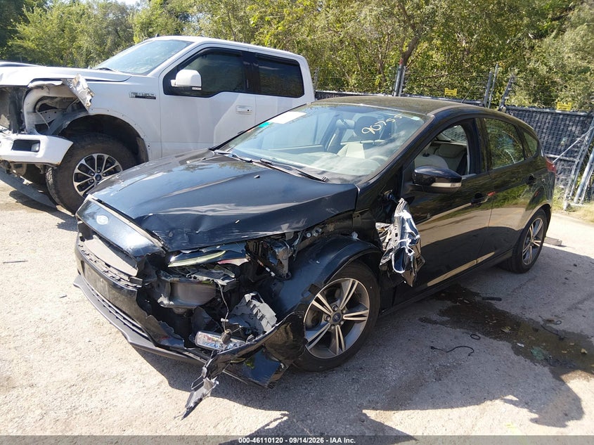 Vin: 1fadp3ke4gl405154, lot: 46609836, ford focus se 20162