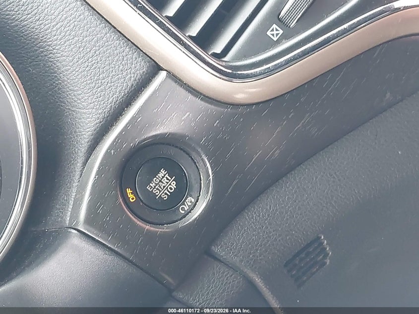 JEEP GRAND CHEROKEE - zdjęcie 21