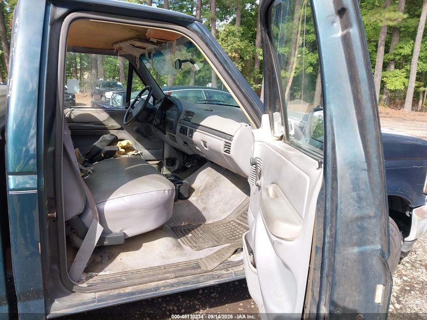 1995 FORD F150 auction photo 5