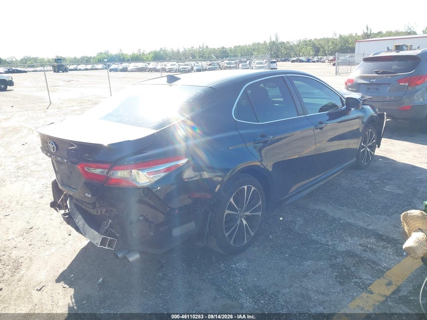 TOYOTA CAMRY - zdjęcie 4