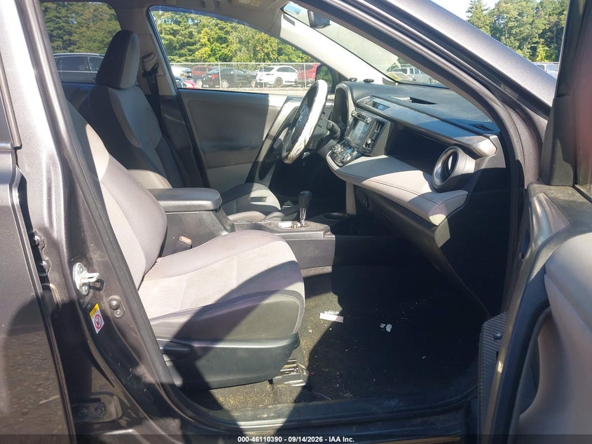 2013 TOYOTA RAV4 auction photo 5