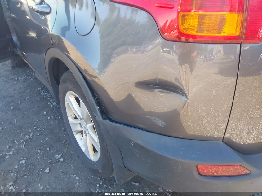 2013 TOYOTA RAV4 auction photo 6