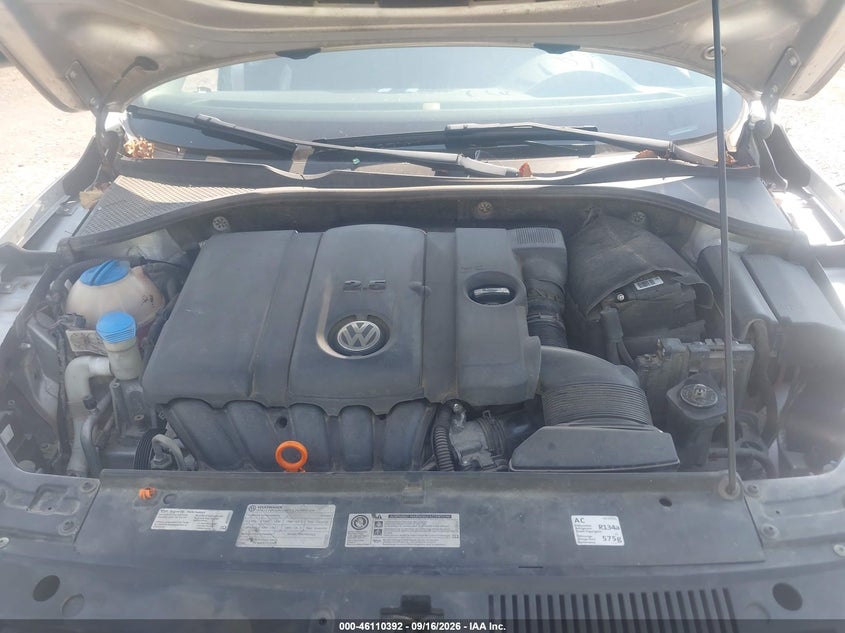 2013 VOLKSWAGEN PASSAT 2.5L S · Photo 10
