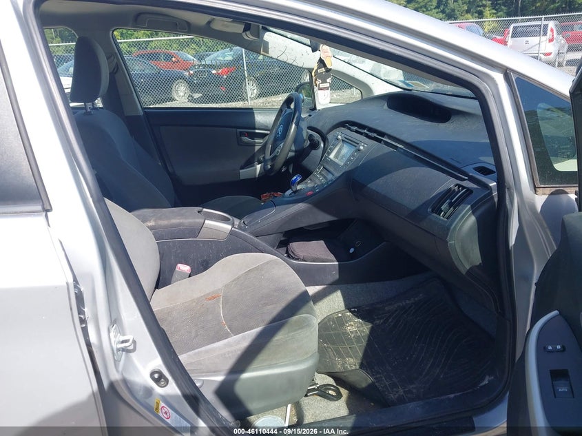 2012 TOYOTA PRIUS auction photo 5