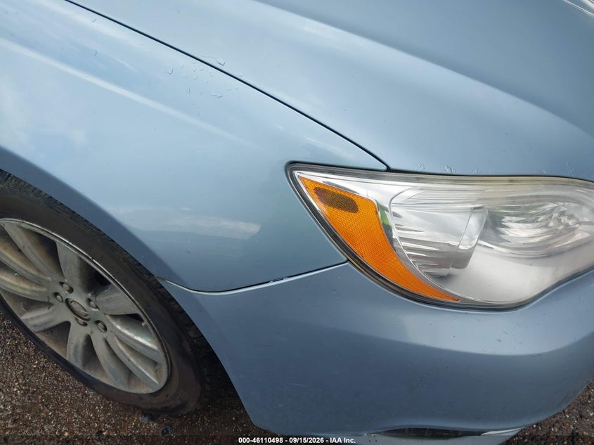 2014 CHRYSLER 200 auction photo 6