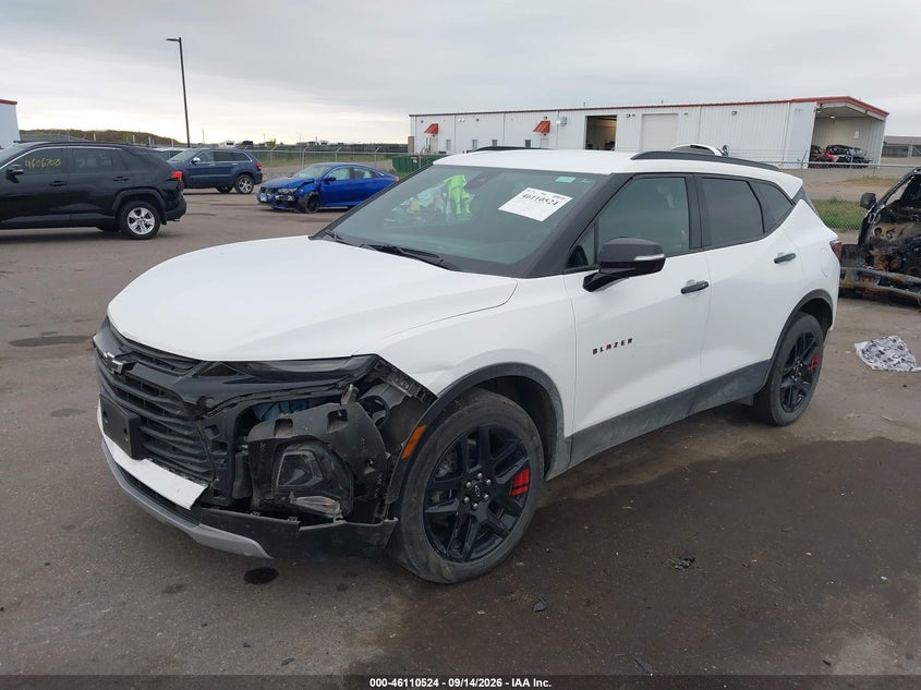 Vin: 3gnkbhr47ns137032, lot: 46610240, chevrolet blazer awd 2lt 20222