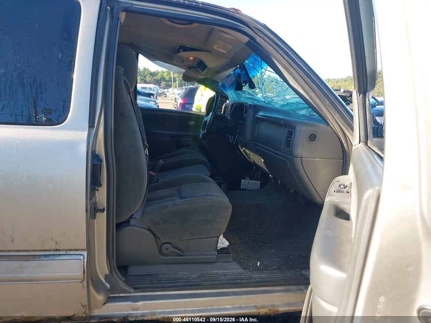 CHEVROLET SILVERADO 2500HD 2003 VIN 1GCHK29GX3E242780