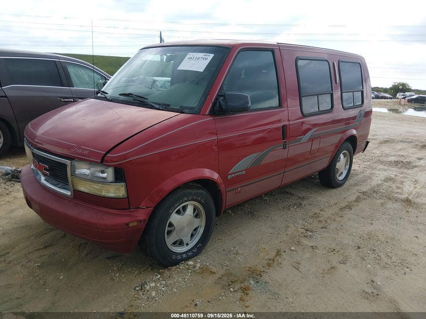 1999 GMC SAFARI auction photo 2