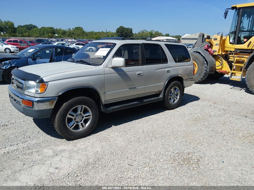 1997 Toyota 4Runner, Normal Wear & Tear, IAAI, VIN JT3HN86R8V0054151 — photo 2