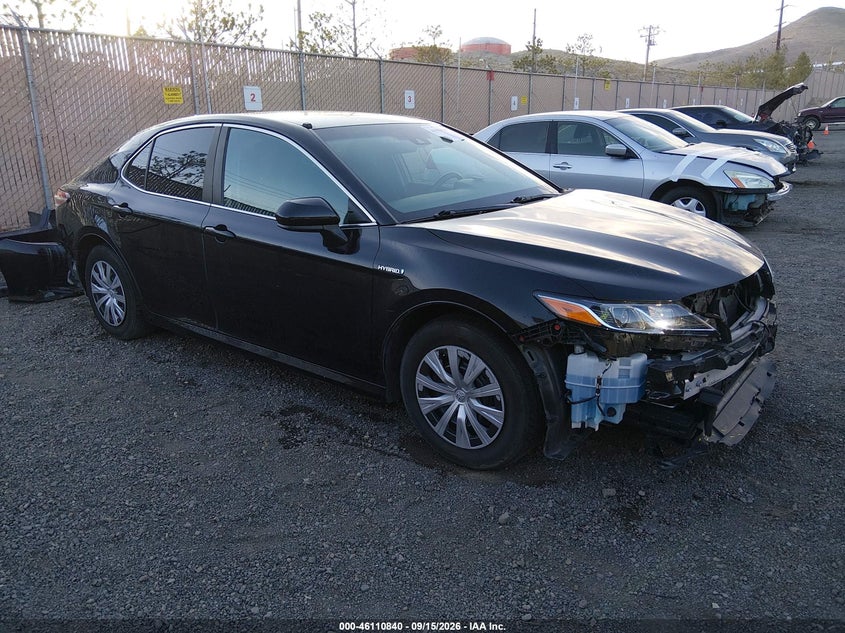 2018 TOYOTA CAMRY HYBRID LE