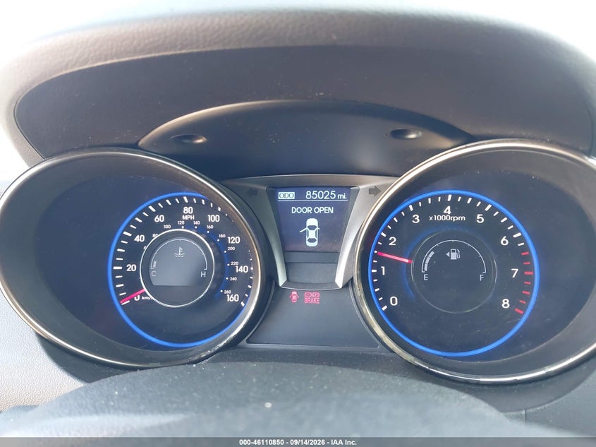 2014 HYUNDAI GENESIS auction photo 7