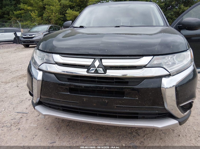 2016 MITSUBISHI OUTLANDER auction photo 6