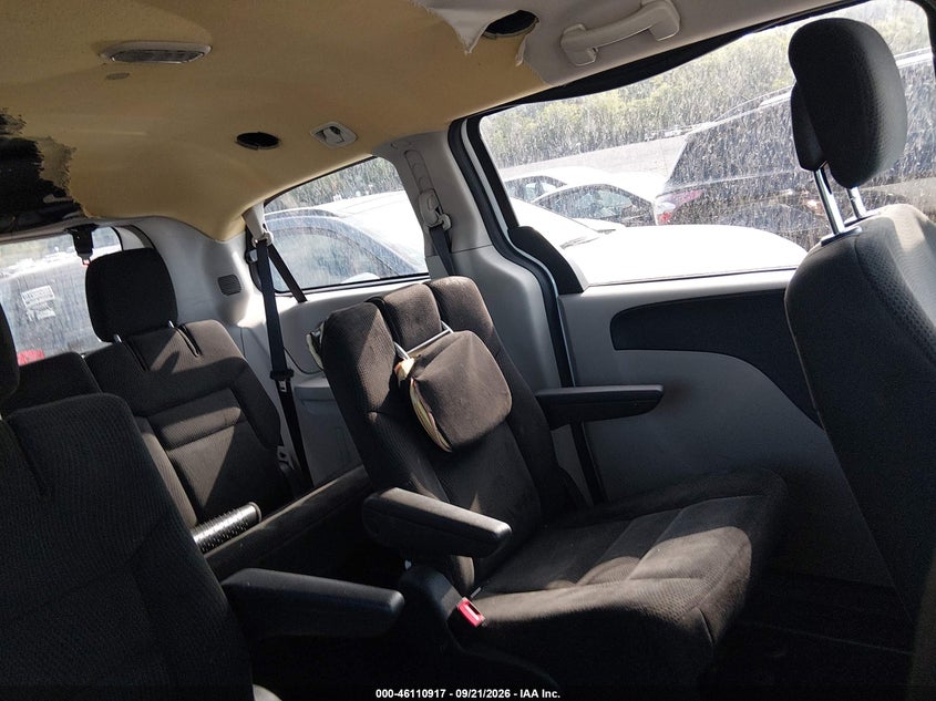 2016 DODGE GRAND CARAVAN SE · Фото 8