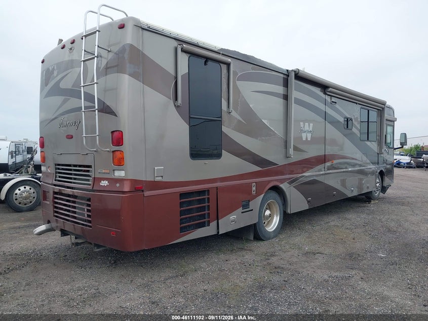 2005 FREIGHTLINER CHASSIS auction photo 4