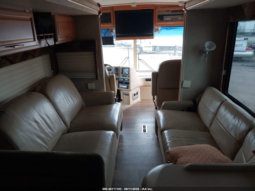 2005 FREIGHTLINER CHASSIS auction photo 5