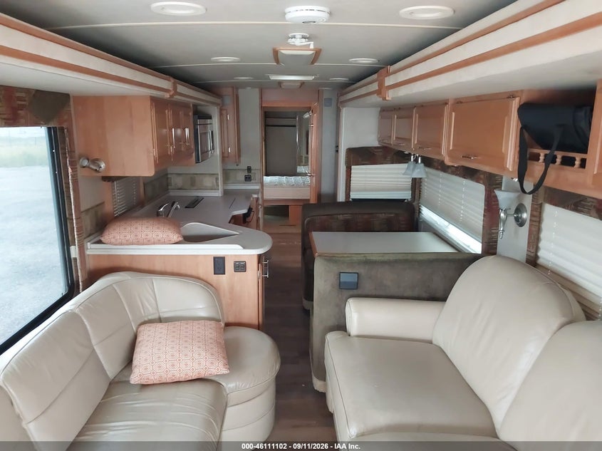 2005 FREIGHTLINER CHASSIS auction photo 8