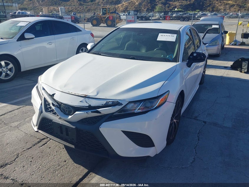 2018 Toyota Camry Se, Левый зад, IAAI, VIN 4T1B11HK7JU102368 — фото 2