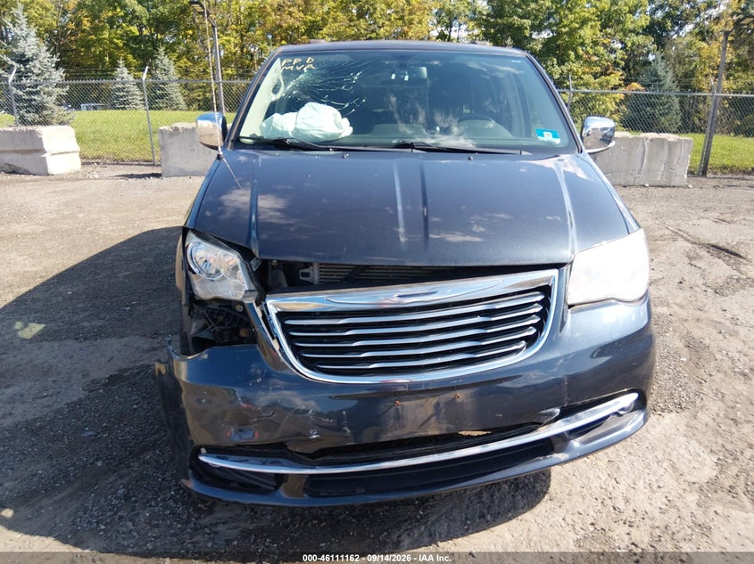 2014 CHRYSLER TOWN & COUNTRY TOURING-L 30TH ANNIVERSARY · Фото 6