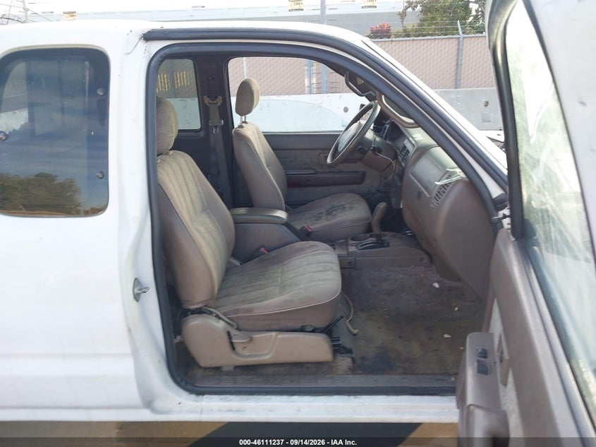 2000 TOYOTA TACOMA auction photo 5