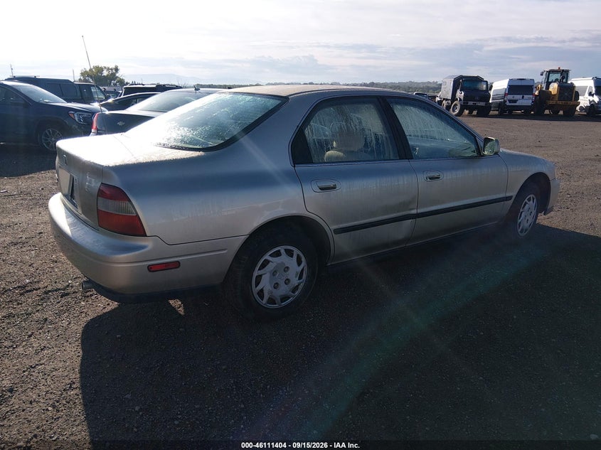 1994 HONDA ACCORD auction photo 4