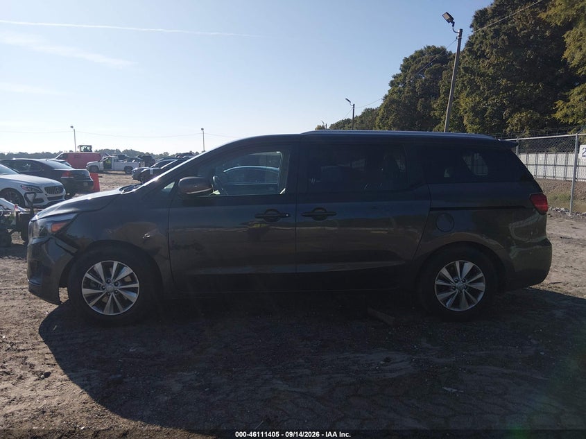 Фото 14 - KIA SEDONA