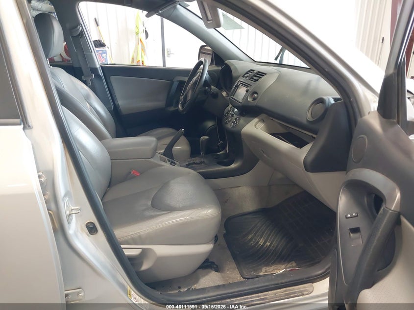 2012 TOYOTA RAV4 auction photo 5
