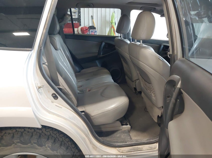 2012 TOYOTA RAV4 auction photo 8