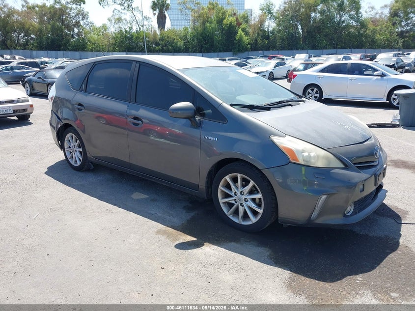 2013 TOYOTA PRIUS V auction photo 1