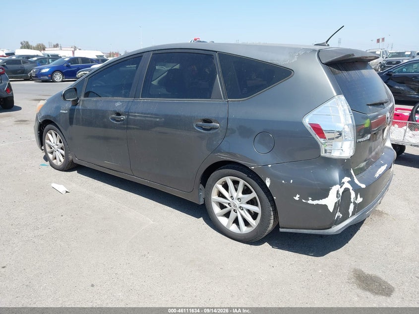 2013 TOYOTA PRIUS V auction photo 3