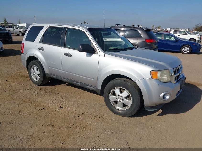 Vin: 1fmcu0c70bkb54799, lot: 46611407, ford escape xls 2011 img_1