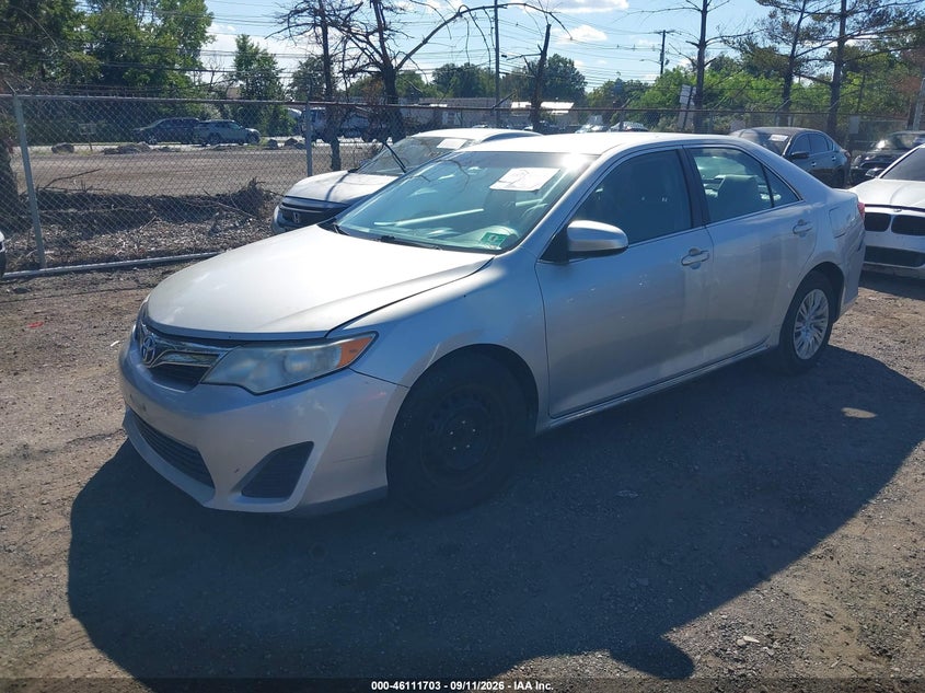Vin: 4t4bf1fk6cr205813, lot: 46611419, toyota camry le 20122