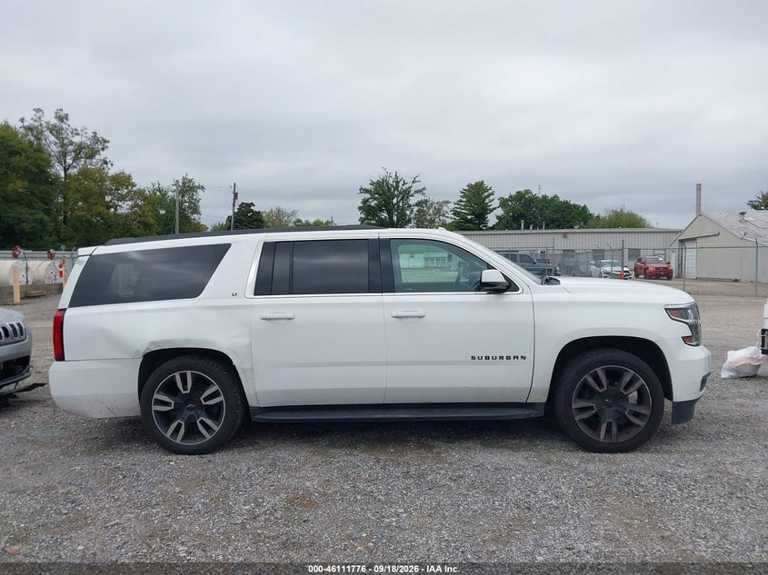 CHEVROLET SUBURBAN - zdjęcie 13