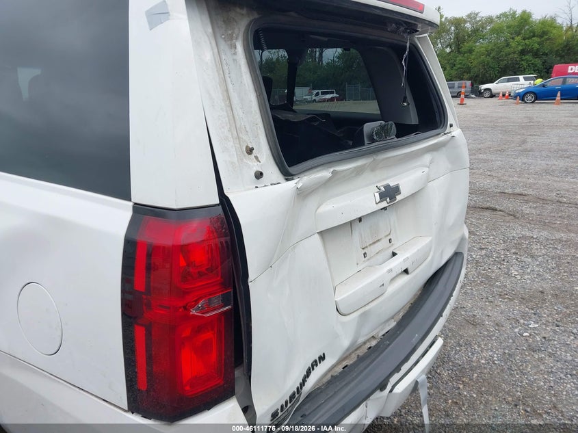 CHEVROLET SUBURBAN - zdjęcie 6